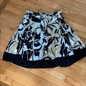 Black/tan/cream skirt